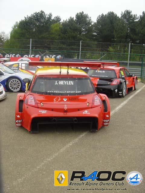 Zolder-05-red-megane-trophy-rear-sf